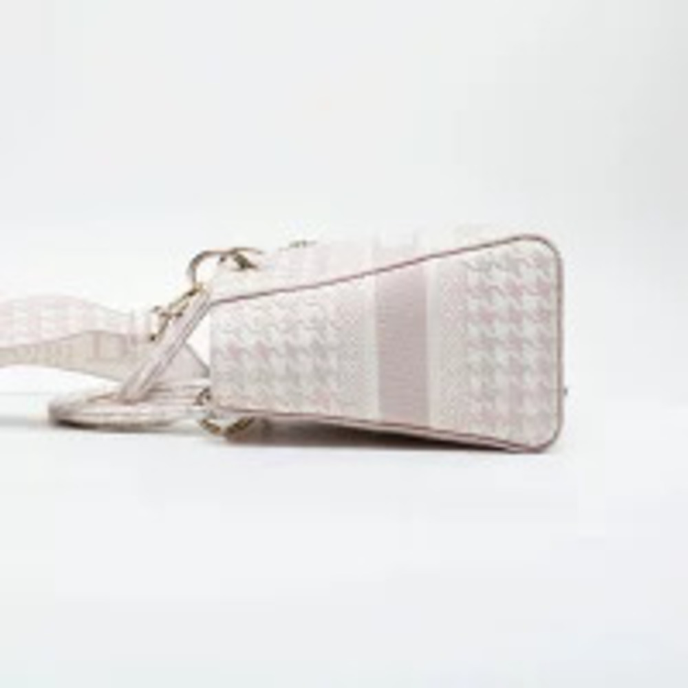 Christian Dior Lady Canvas LITE Handbag Pink - Picture 4 of 13